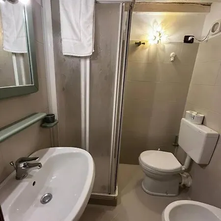 Monolocale Emanuele 5 * Parma