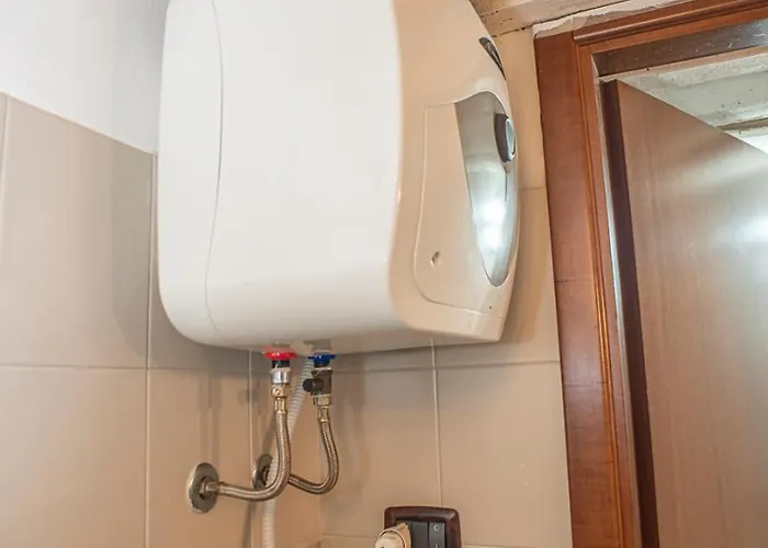 Fuoriporta Affitti Brevi - Monolocale Emanuele 5 * 파르마